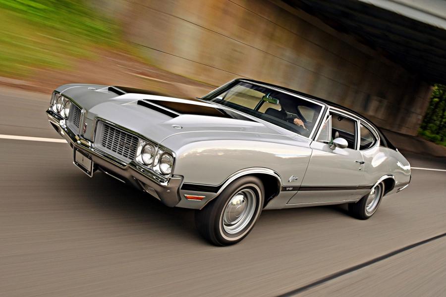 Oldsmobile Cutlass S W-31 Sport Coupe '1970